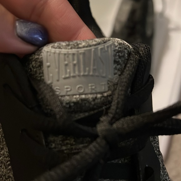 Everlast Black and Gray Sport Sneakers - Picture 2 of 3